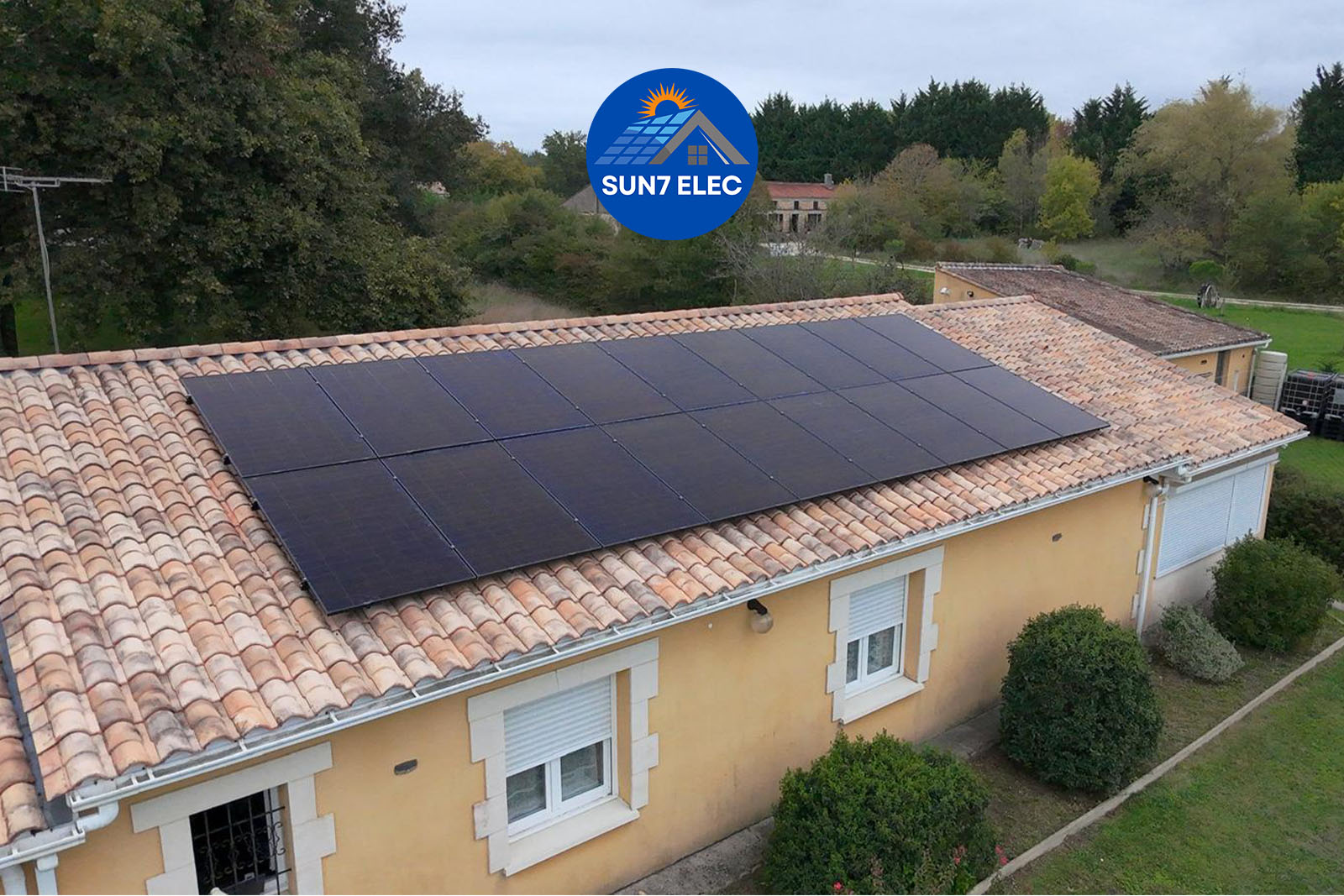 9kwc + stockage + borne de recharge à Soumeras